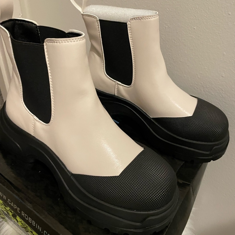 Chelsea Boots